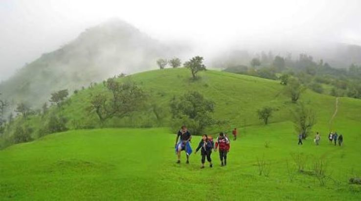 Memorable 2 Days arrive at kamshet and paraglider over the hills Vacation Package